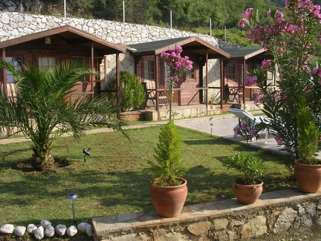 Onur Motel Faralya Fethiye Exterior photo